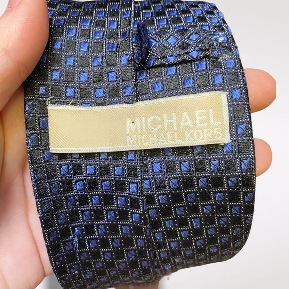 Michael KORS | Checkered Tie - Picture 5 of 5